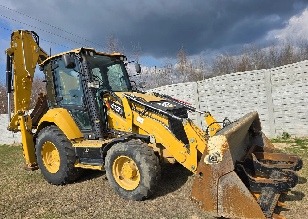Caterpillar - Backhoe loader: picture 2 Caterpillar - Backhoe loader: picture 2