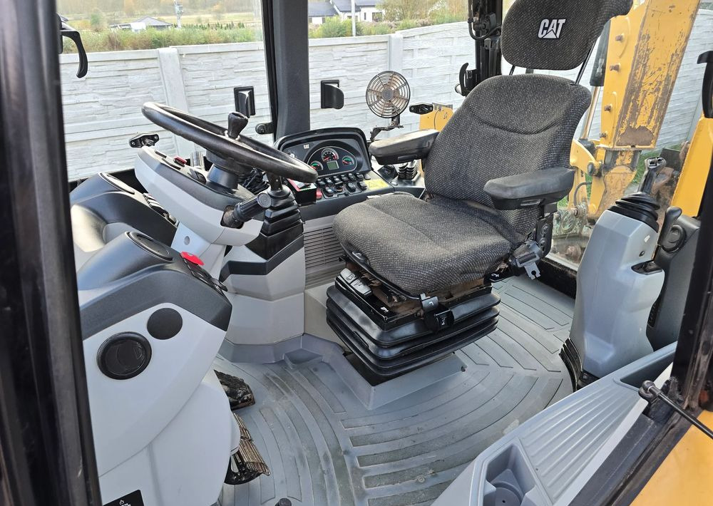 Backhoe loader Caterpillar: picture 9 Backhoe loader Caterpillar: picture 9