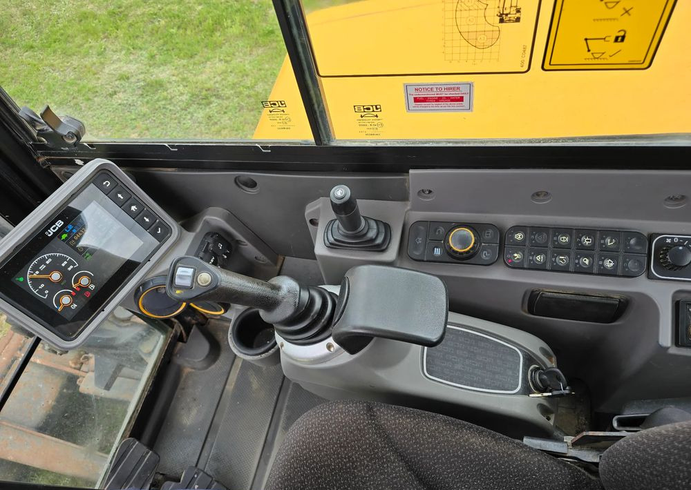 JCB - Crawler excavator: picture 5 JCB - Crawler excavator: picture 5