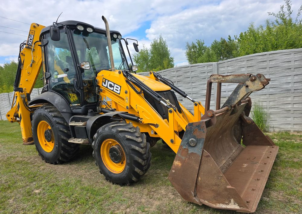 JCB - Backhoe loader: picture 2 JCB - Backhoe loader: picture 2