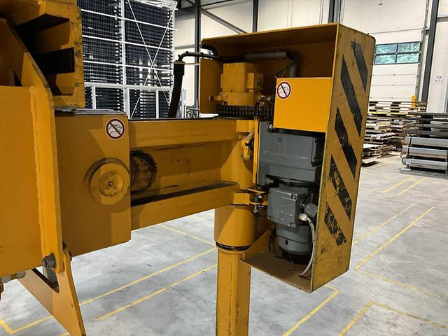 Scheffer K7-1 9,5T 29,7m - Crane: picture 5 Scheffer K7-1 9,5T 29,7m - Crane: picture 5