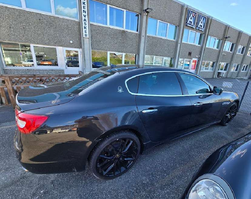 2014 Maserati Quattroporte S Q4 3.0L twin-turbo V6 // 411 hk // AWD // Automat - Sedan: picture 3 2014 Maserati Quattroporte S Q4 3.0L twin-turbo V6 // 411 hk // AWD // Automat - Sedan: picture 3