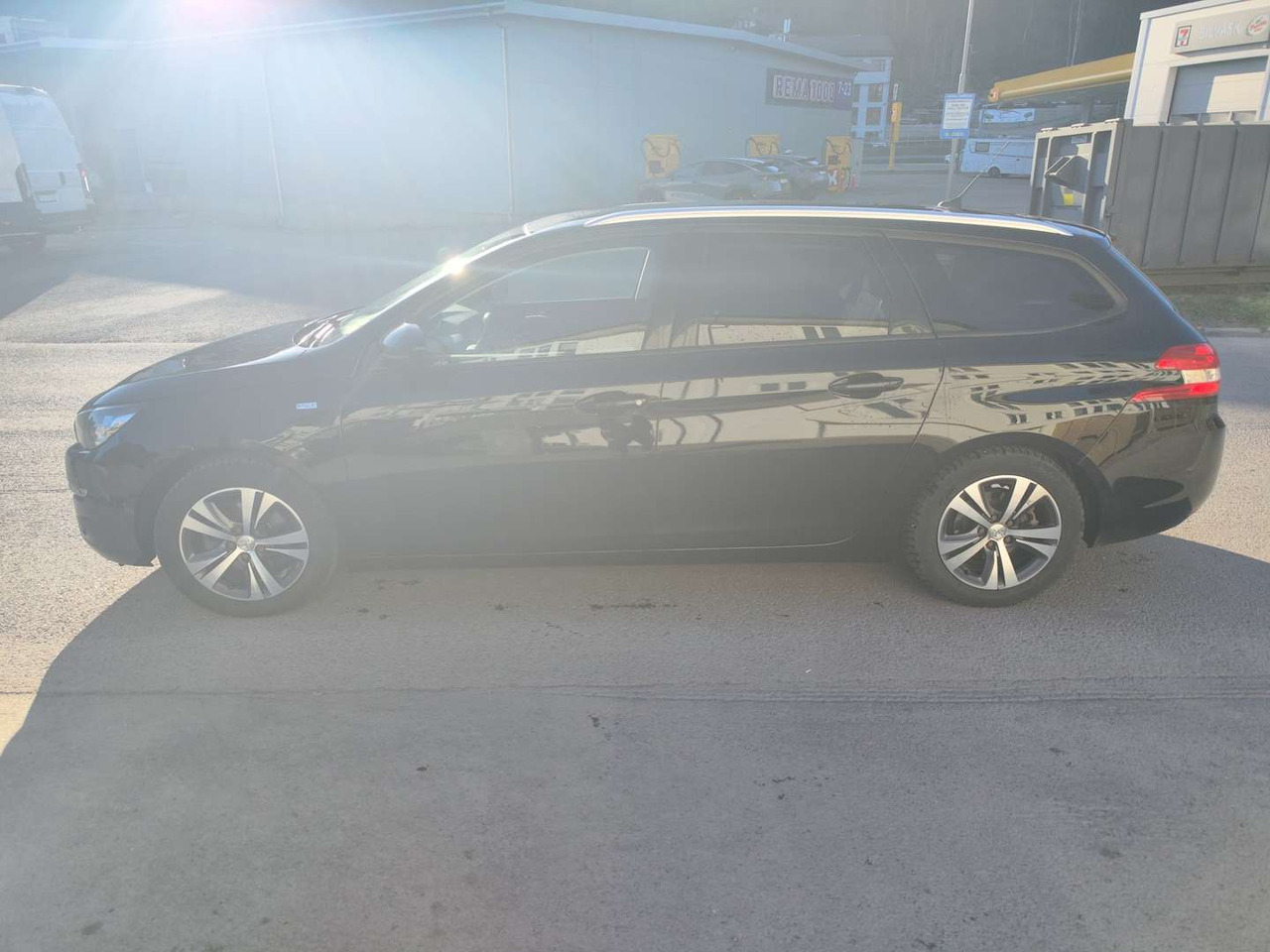 2016 Personbil Peugeot 308 SW EU-Godkjent - Car: picture 4 2016 Personbil Peugeot 308 SW EU-Godkjent - Car: picture 4