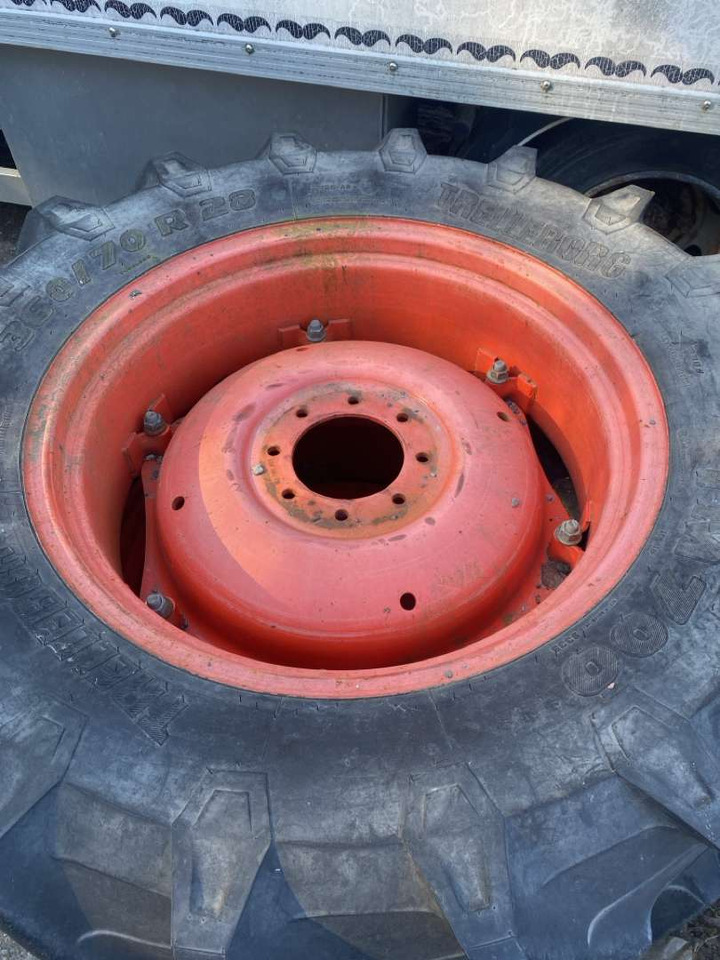 2stk Trelleborg TM700 på felg - Agricultural machinery: picture 3 2stk Trelleborg TM700 på felg - Agricultural machinery: picture 3