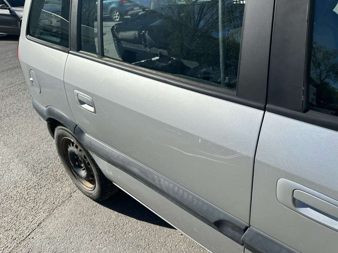 2003 Opel Zafira 1.8 Comfort / Lav km / - Other machinery: picture 5 2003 Opel Zafira 1.8 Comfort / Lav km / - Other machinery: picture 5