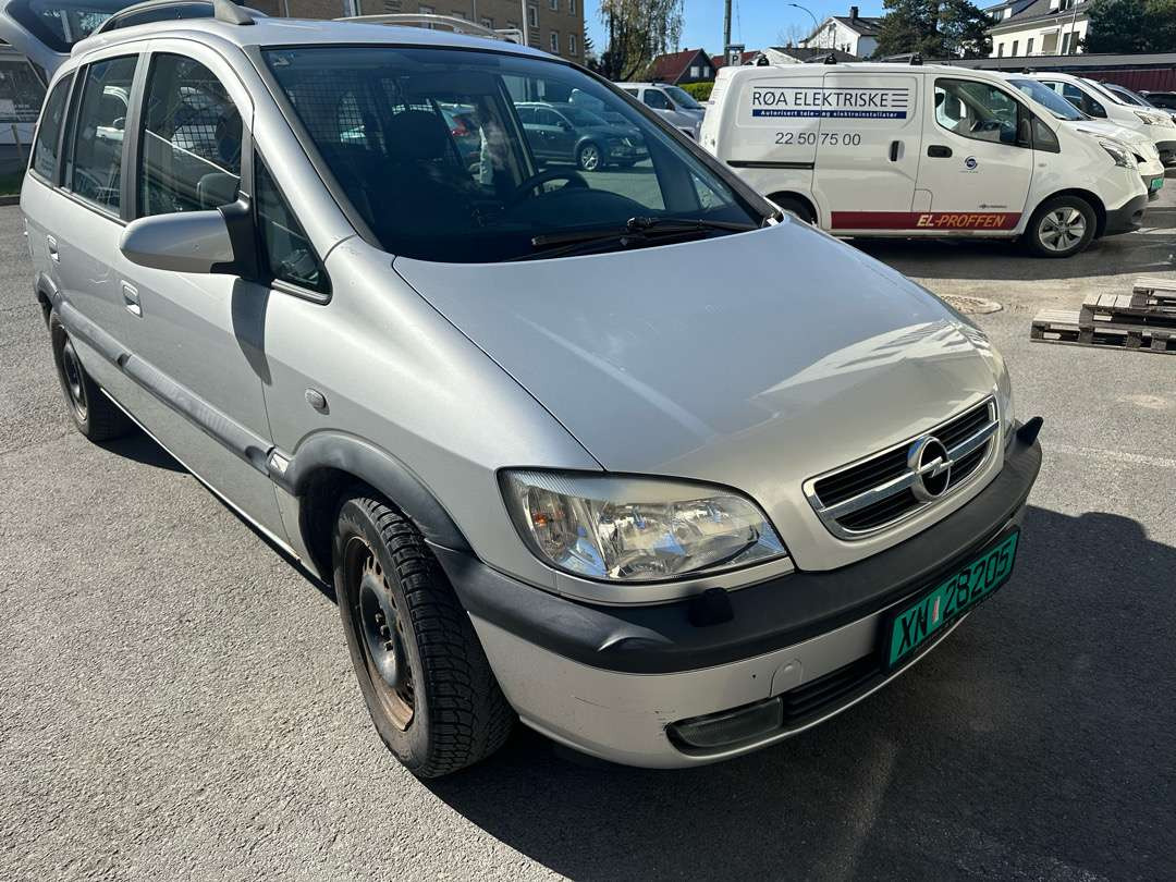 2003 Opel Zafira 1.8 Comfort / Lav km / - Other machinery: picture 3 2003 Opel Zafira 1.8 Comfort / Lav km / - Other machinery: picture 3