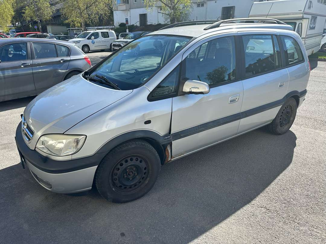 2003 Opel Zafira 1.8 Comfort / Lav km / - Other machinery: picture 1 2003 Opel Zafira 1.8 Comfort / Lav km / - Other machinery: picture 1