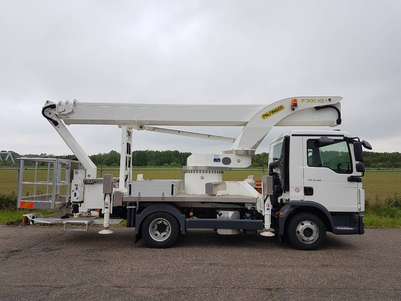 Palfinger P 300 KS | 2022 - Truck mounted aerial platform: picture 4 Palfinger P 300 KS | 2022 - Truck mounted aerial platform: picture 4