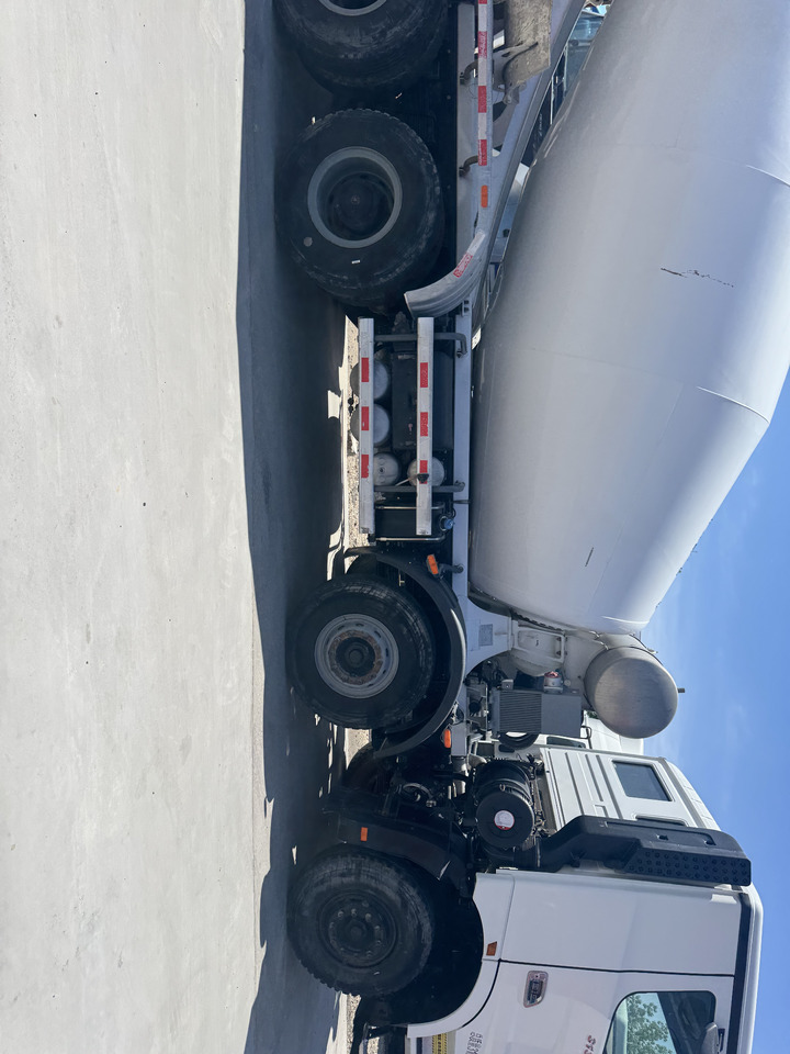 BEIFANG MERCEDES-BENZ  - Concrete mixer truck: picture 5 BEIFANG MERCEDES-BENZ  - Concrete mixer truck: picture 5