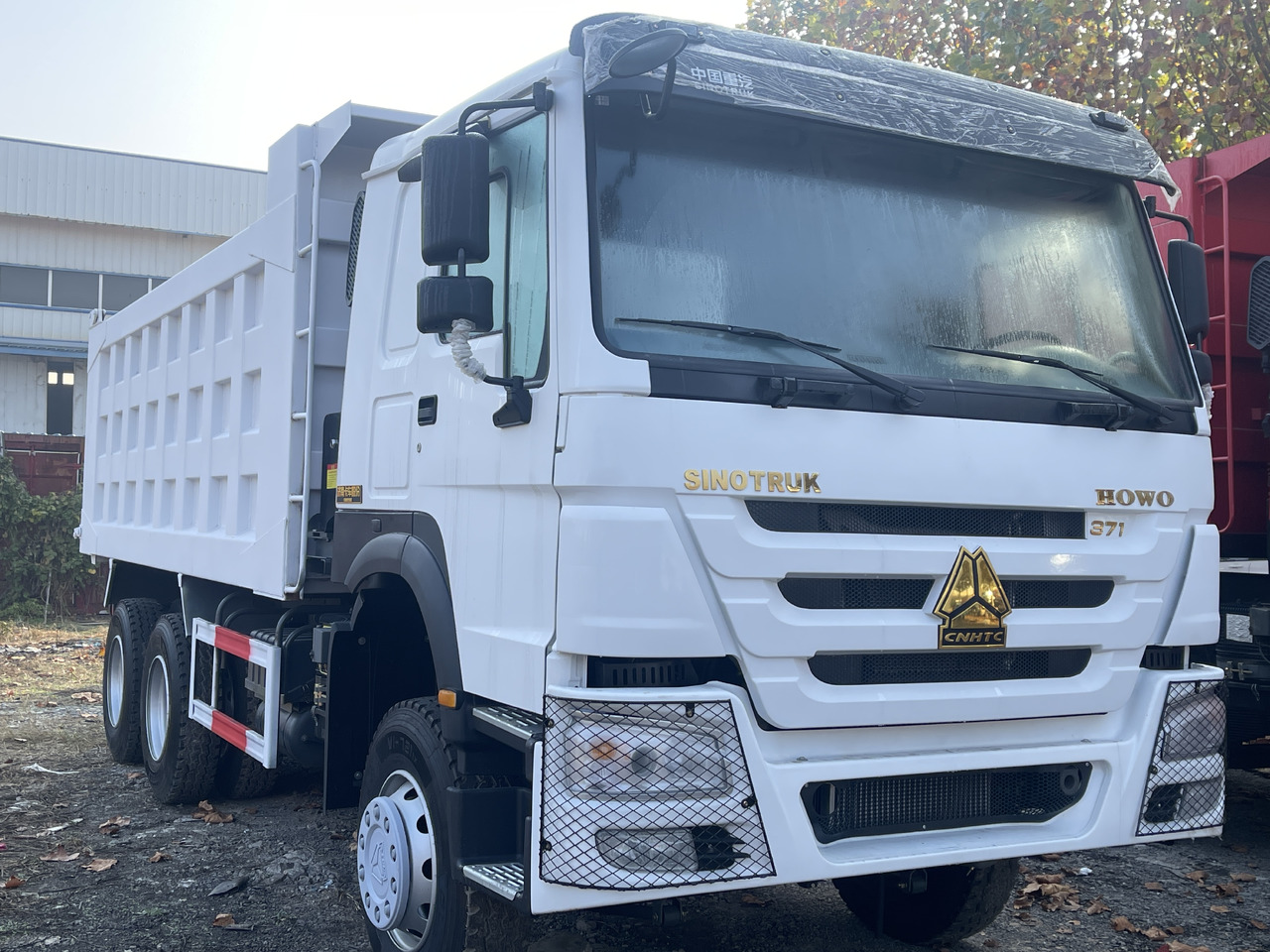SINOTRUCK HOWO  - Tipper: picture 1 SINOTRUCK HOWO  - Tipper: picture 1