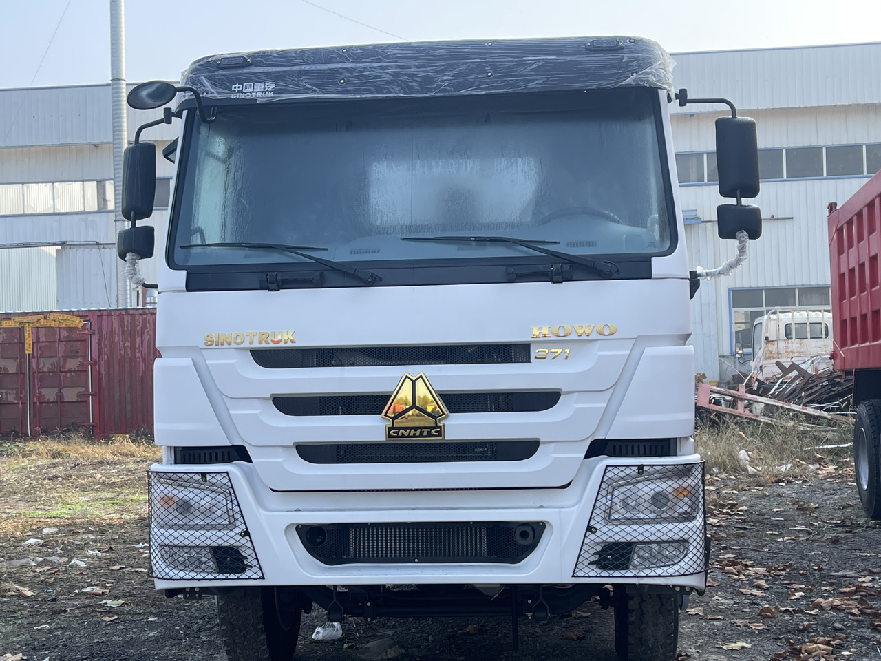 SINOTRUCK HOWO  - Tipper: picture 3 SINOTRUCK HOWO  - Tipper: picture 3