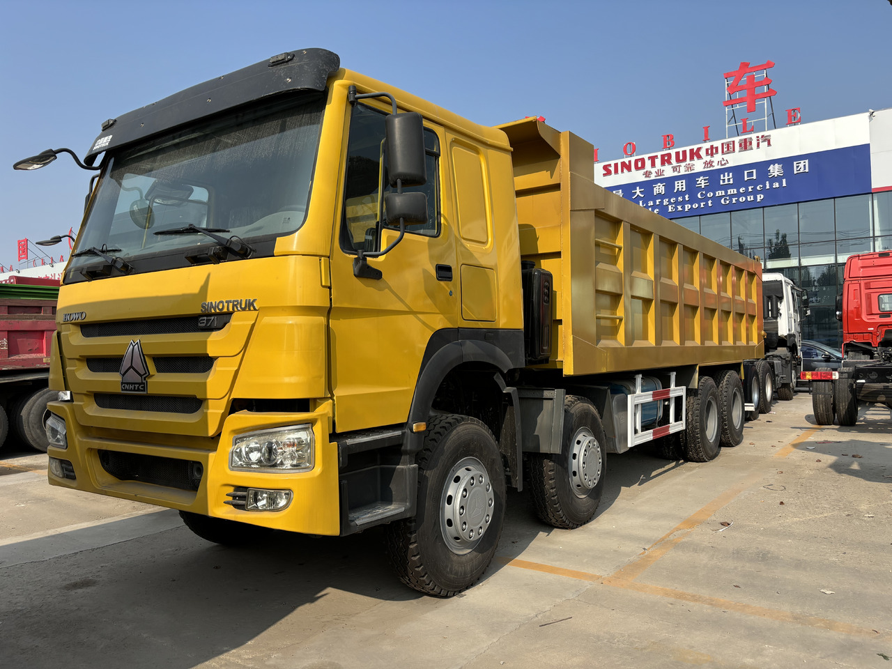 SINOTRUK HOWO - Tipper: picture 2 SINOTRUK HOWO - Tipper: picture 2