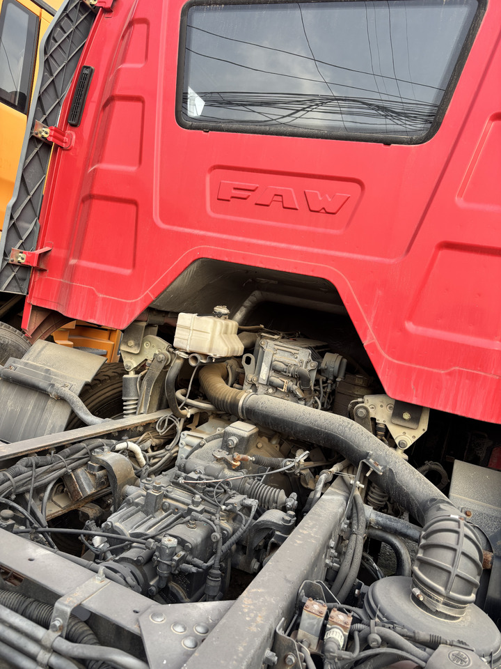 FAW - Tractor unit: picture 3 FAW - Tractor unit: picture 3
