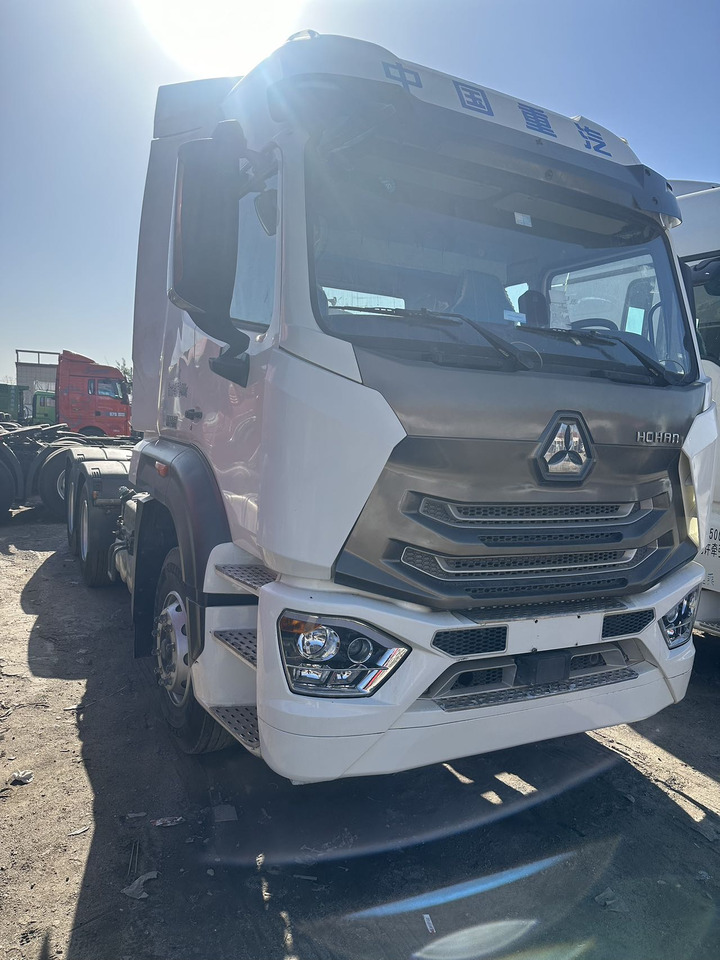 HOHAN - Tractor unit: picture 2 HOHAN - Tractor unit: picture 2