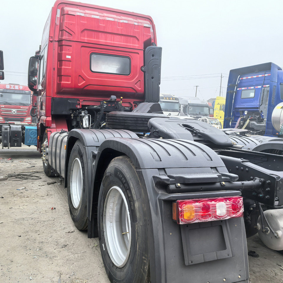 SHACMAN - Tractor unit: picture 3 SHACMAN - Tractor unit: picture 3