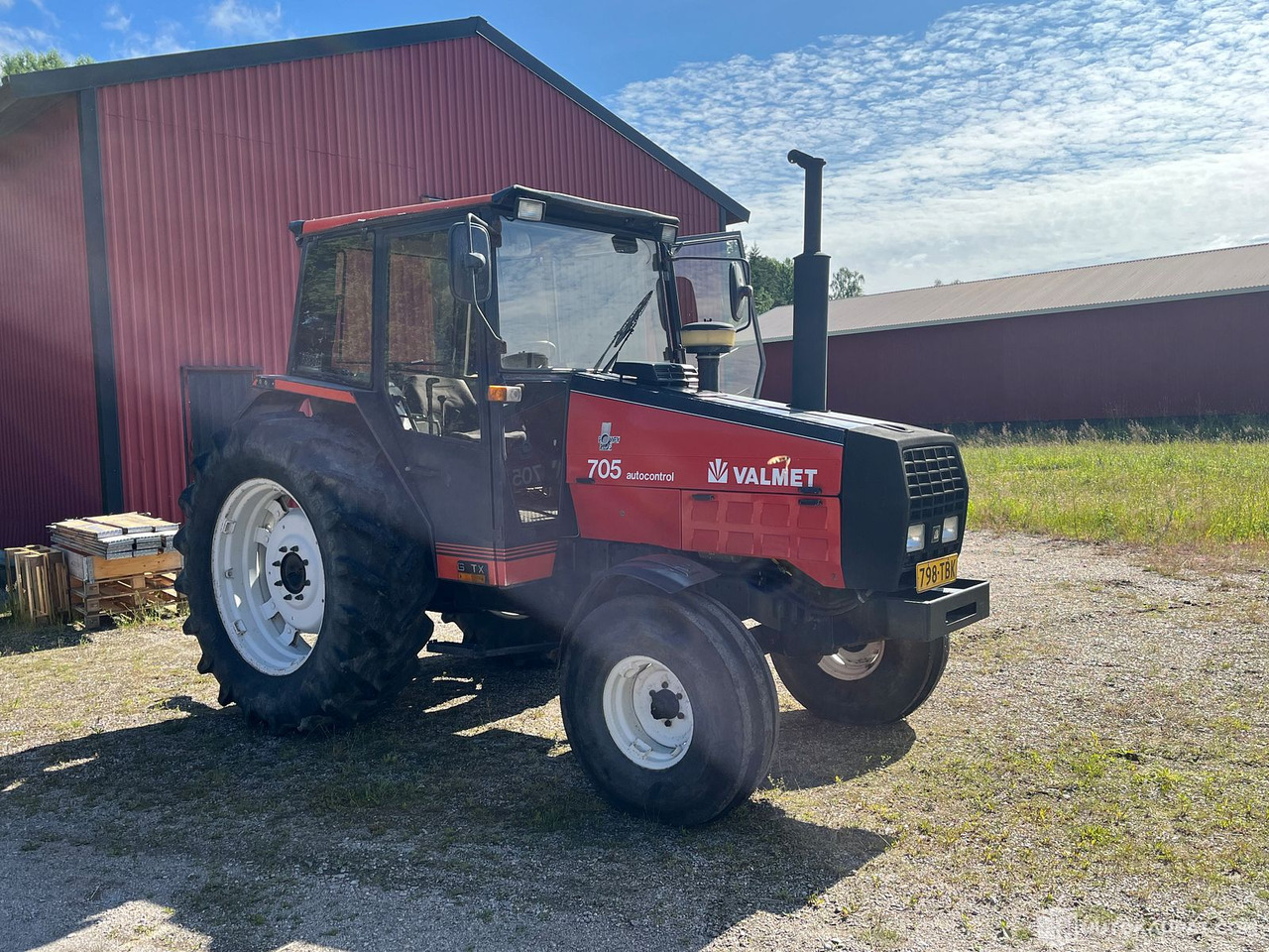 Valmet 705, Traktori, harrastajalta, 1990, Salo - Agricultural machinery: picture 5 Valmet 705, Traktori, harrastajalta, 1990, Salo - Agricultural machinery: picture 5