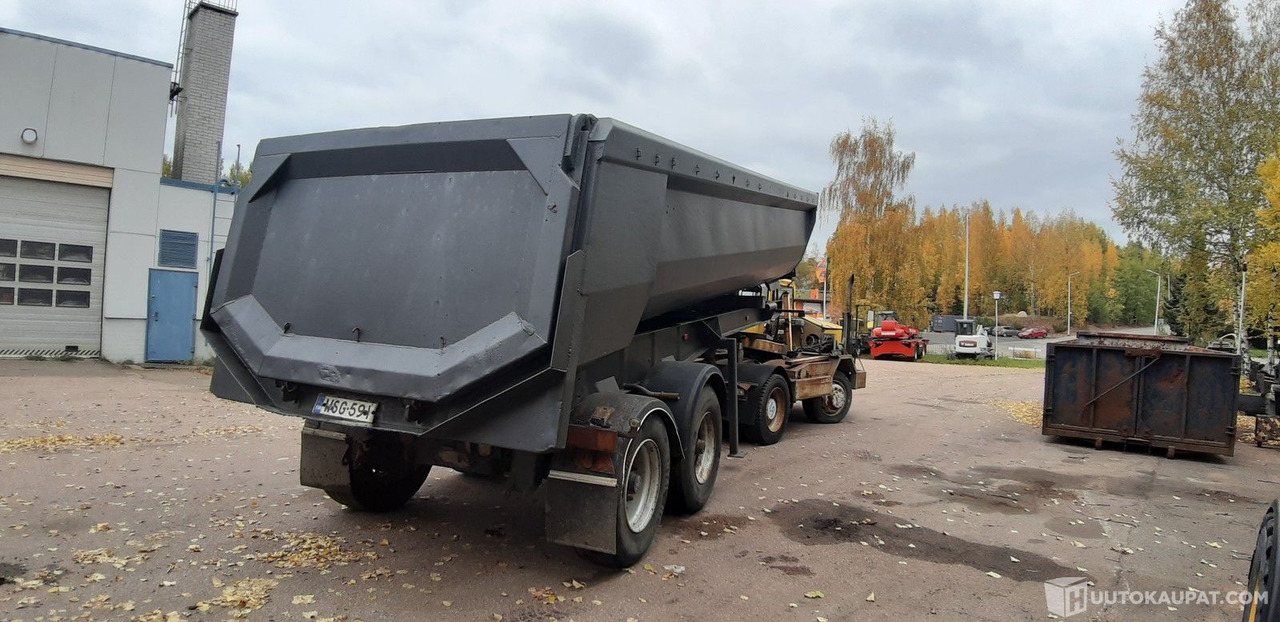 Langendorf SKS-HS 18/27 maansiirto puoliperävaunu, 1998, Kouvola - Tipper semi-trailer: picture 4 Langendorf SKS-HS 18/27 maansiirto puoliperävaunu, 1998, Kouvola - Tipper semi-trailer: picture 4