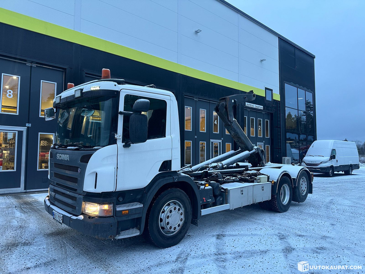 Scania P420, 2006, 1,180,000 km, Pirkkala - Hook lift truck: picture 1 Scania P420, 2006, 1,180,000 km, Pirkkala - Hook lift truck: picture 1