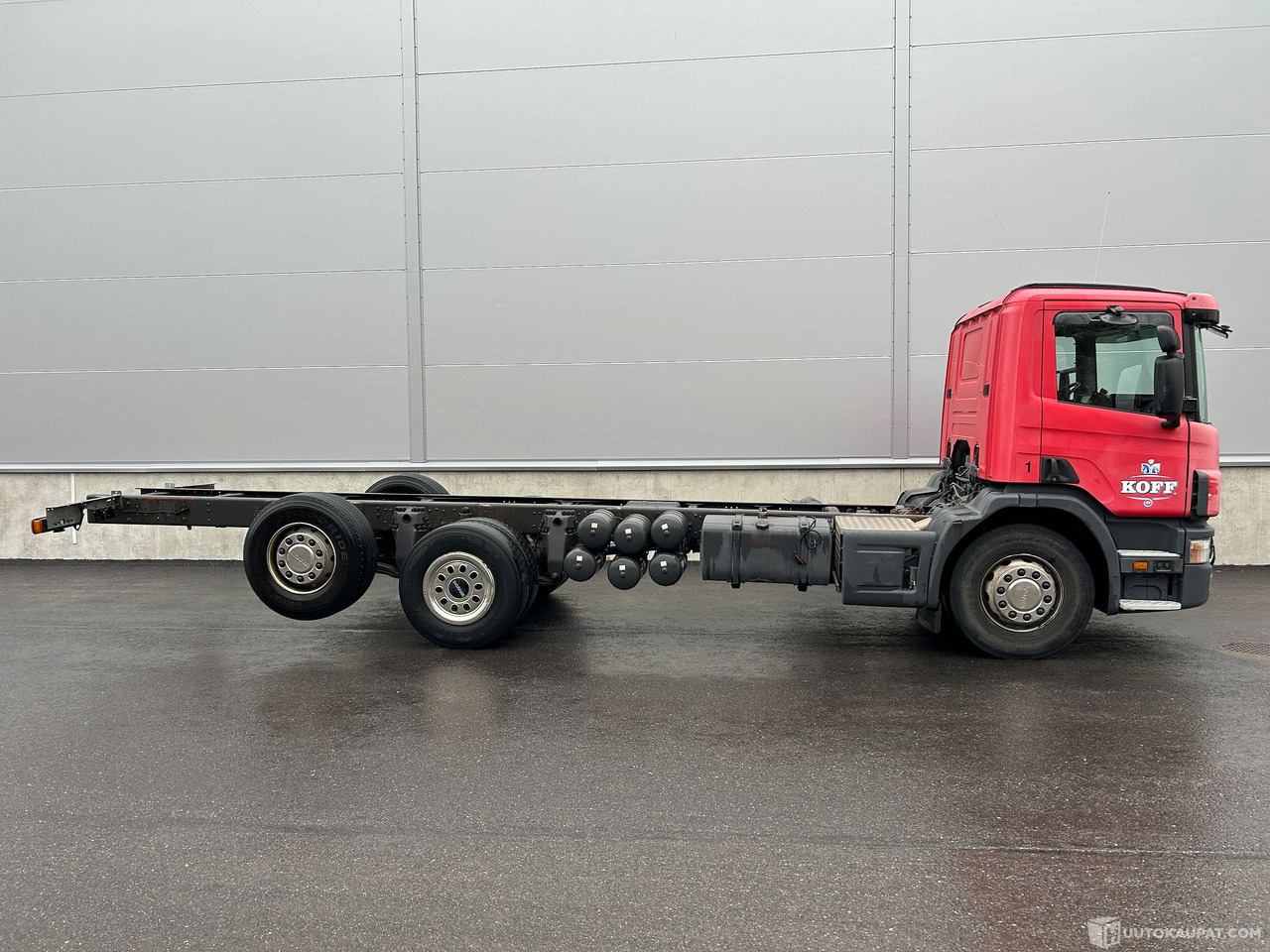 Scania P114 LB6X2NB Vain 255tkm ajettu, 2002, Vantaa - Truck: picture 5 Scania P114 LB6X2NB Vain 255tkm ajettu, 2002, Vantaa - Truck: picture 5
