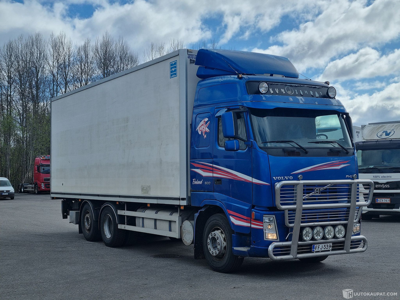 Volvo FH 12 6×2, 2002, Tampere - Box truck: picture 2 Volvo FH 12 6×2, 2002, Tampere - Box truck: picture 2