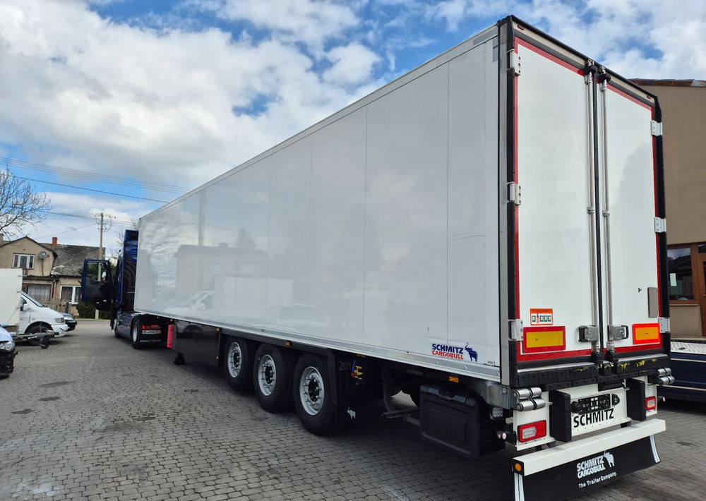Schmitz Cargobull VECTOR 1350 DOPPEL STOCK / ŚCIANA GRODZIOWA / BELKI / PODNOSZONA OŚ / z Niemiec / TOP STAN 2018 / CARRIER CHLODNIA CHLODNIA LODÓWKA - Refrigerator semi-trailer: picture 5 Schmitz Cargobull VECTOR 1350 DOPPEL STOCK / ŚCIANA GRODZIOWA / BELKI / PODNOSZONA OŚ / z Niemiec / TOP STAN 2018 / CARRIER CHLODNIA CHLODNIA LODÓWKA - Refrigerator semi-trailer: picture 5
