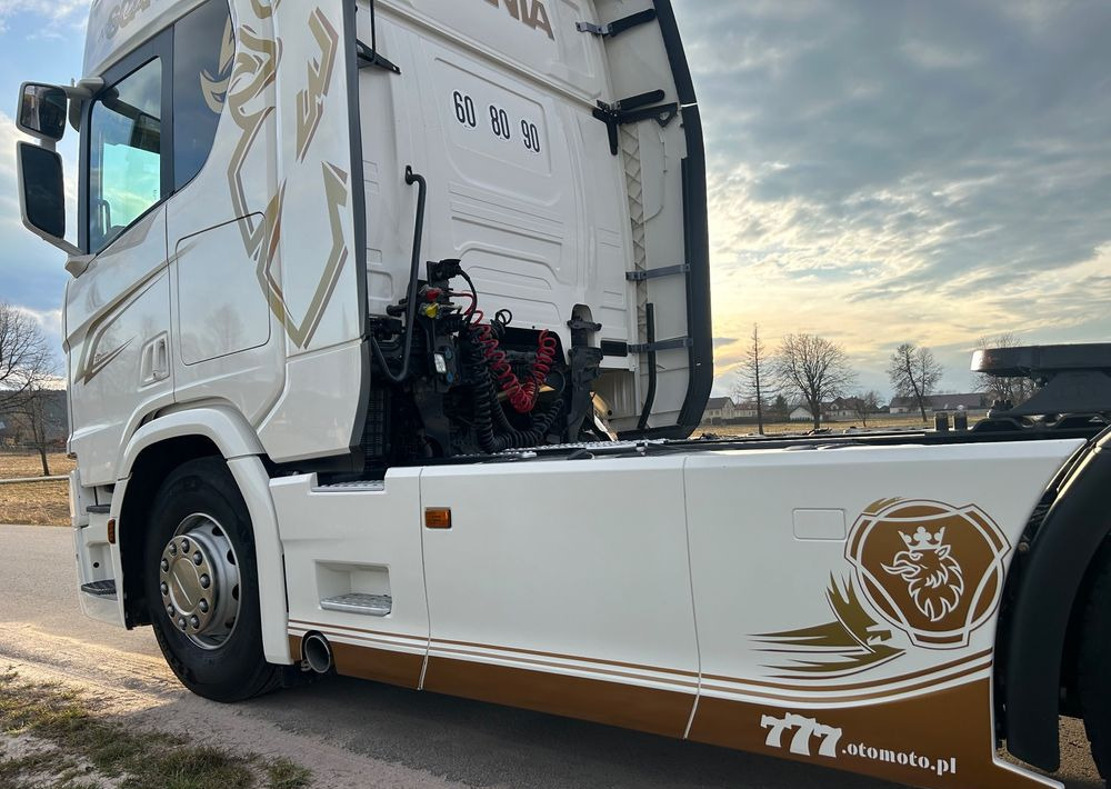 Scania R500 FULL AIR 2019 10x poduszki KLIMA POSTOJOWA / RETARDER / FULL SPOJLER / TOP STAN / od jedynego właściciela ! HYDRAULIKA spod beczki spożywczej ! / do wywrotu ruchomej podłogi beczki TOP TOP - Tractor unit: picture 5 Scania R500 FULL AIR 2019 10x poduszki KLIMA POSTOJOWA / RETARDER / FULL SPOJLER / TOP STAN / od jedynego właściciela ! HYDRAULIKA spod beczki spożywczej ! / do wywrotu ruchomej podłogi beczki TOP TOP - Tractor unit: picture 5