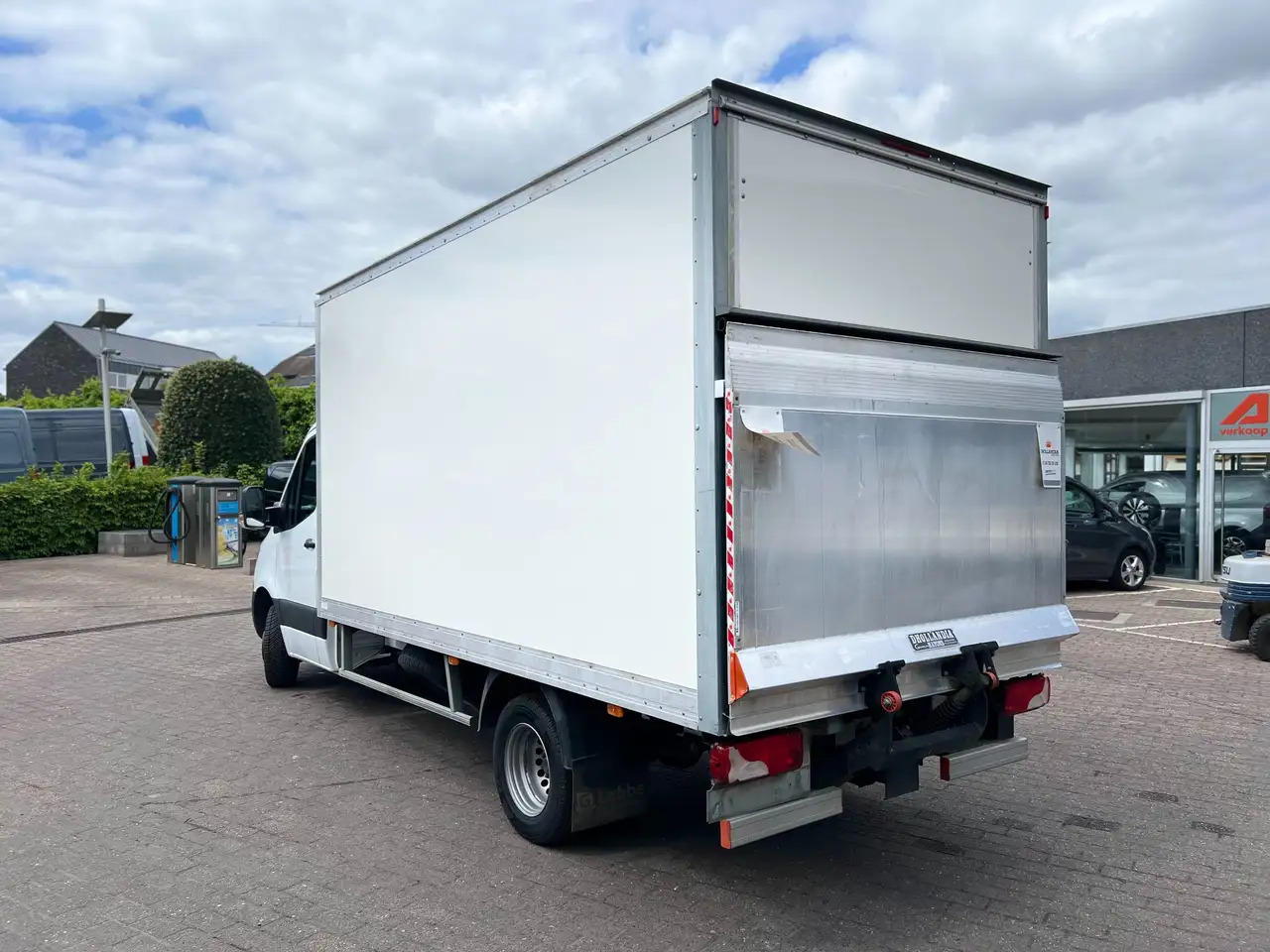 Mercedes-Benz Sprinter 515 KAST+LIFT + SPOILER (36.000ex) 2.300M - Box van: picture 5 Mercedes-Benz Sprinter 515 KAST+LIFT + SPOILER (36.000ex) 2.300M - Box van: picture 5