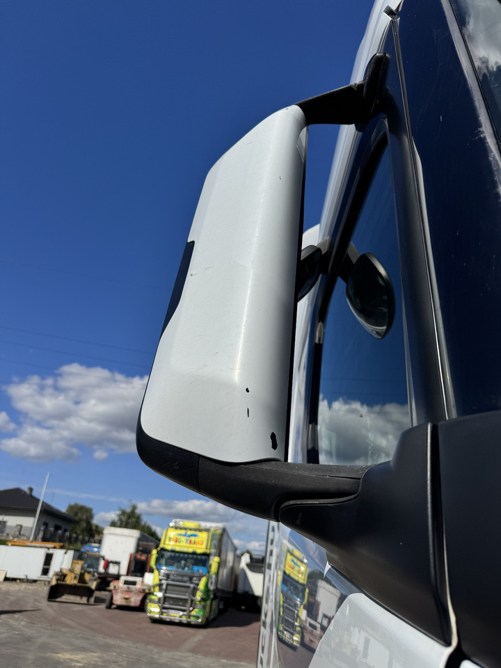 Ford F-Max - Rear view mirror: picture 2 Ford F-Max - Rear view mirror: picture 2