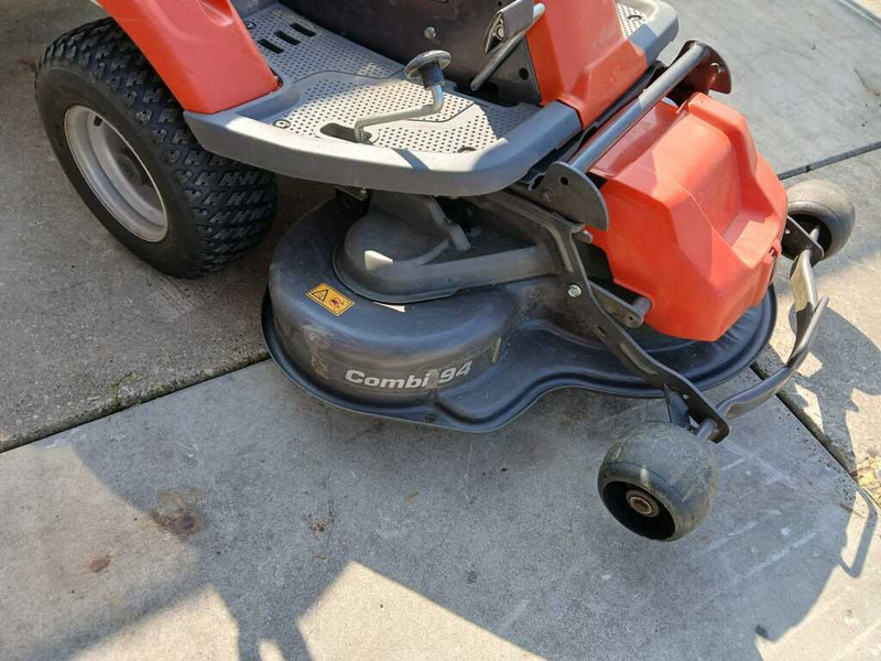 Husqvarna R 214C - Garden mower: picture 5 Husqvarna R 214C - Garden mower: picture 5