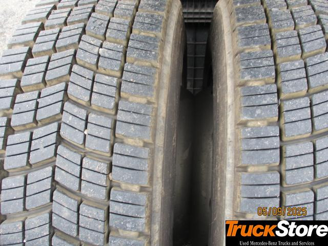 Tractor unit Mercedes-Benz Actros 1845 LS nRL: picture 8