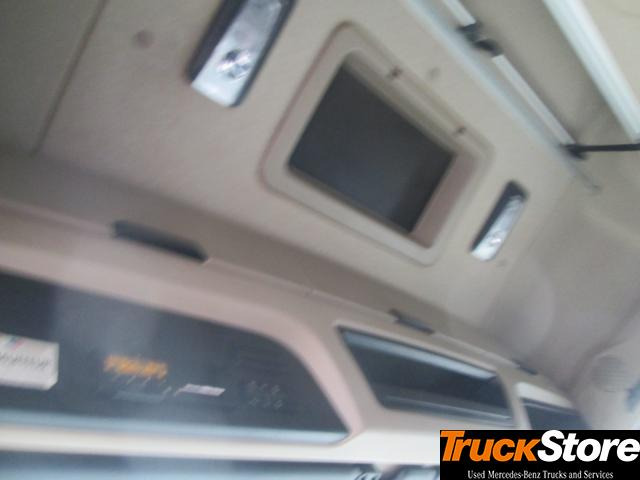 Tractor unit Mercedes-Benz Actros 1845 LS nRL: picture 8 Tractor unit Mercedes-Benz Actros 1845 LS nRL: picture 8