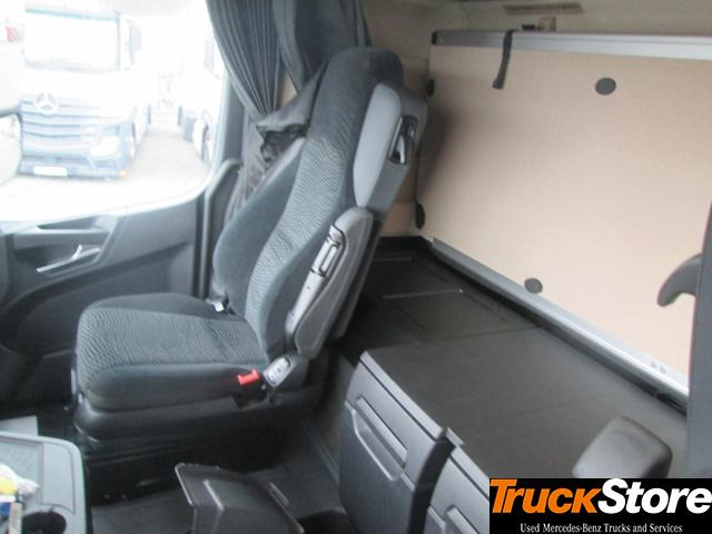 Tractor unit Mercedes-Benz Actros 1851 LS: picture 7