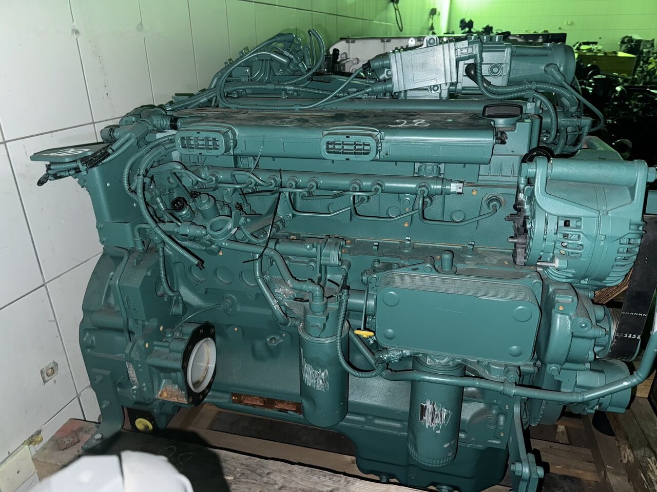 Volvo D6J - Engine for Excavator: picture 2 Volvo D6J - Engine for Excavator: picture 2