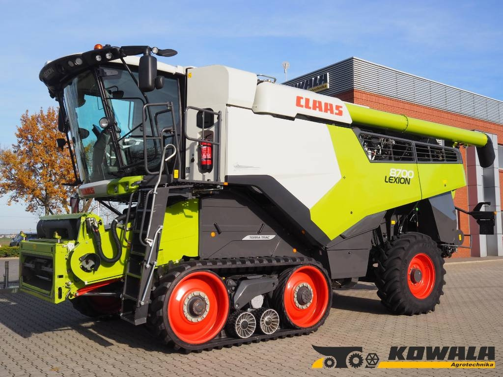 Claas Lexion 8700TT + V1080 2-stage threshing drum drive - Combine harvester: picture 1 Claas Lexion 8700TT + V1080 2-stage threshing drum drive - Combine harvester: picture 1