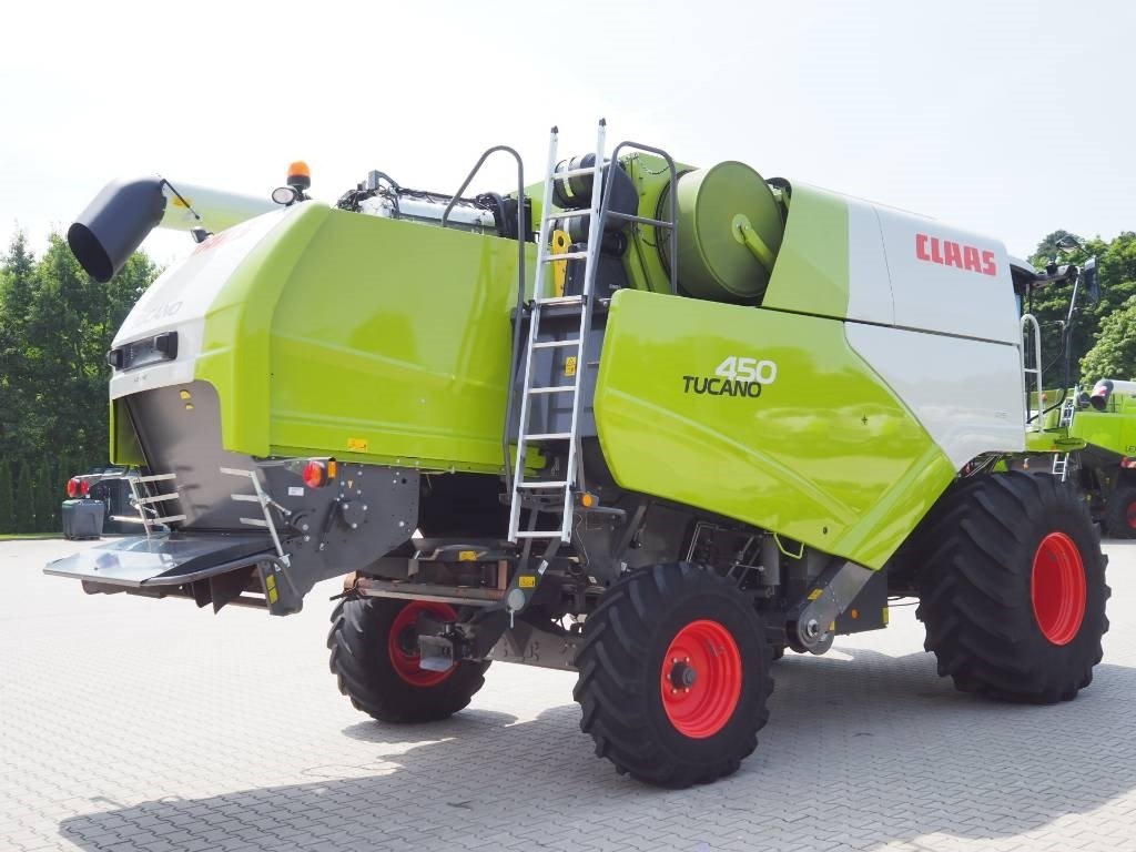 Claas Tucano 450 + V770 - Combine harvester: picture 3 Claas Tucano 450 + V770 - Combine harvester: picture 3