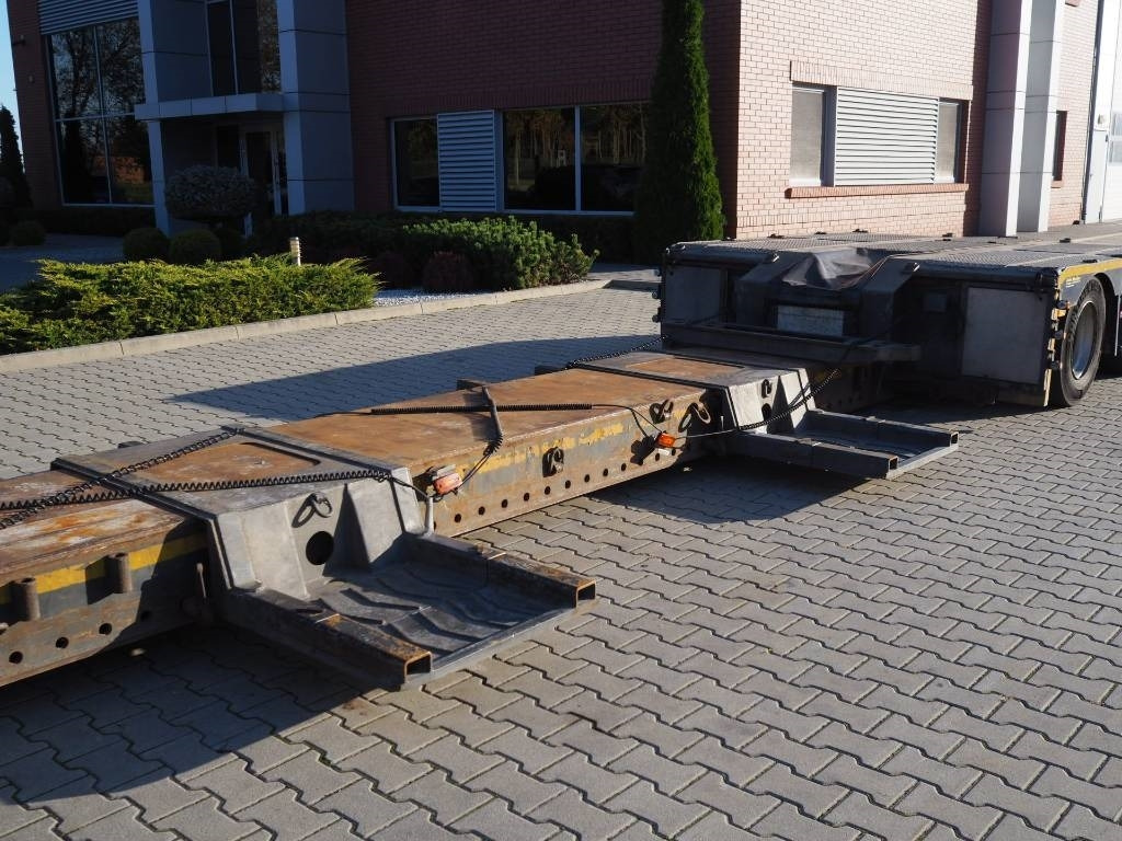 Recker SA-DLS - Low loader semi-trailer: picture 4 Recker SA-DLS - Low loader semi-trailer: picture 4