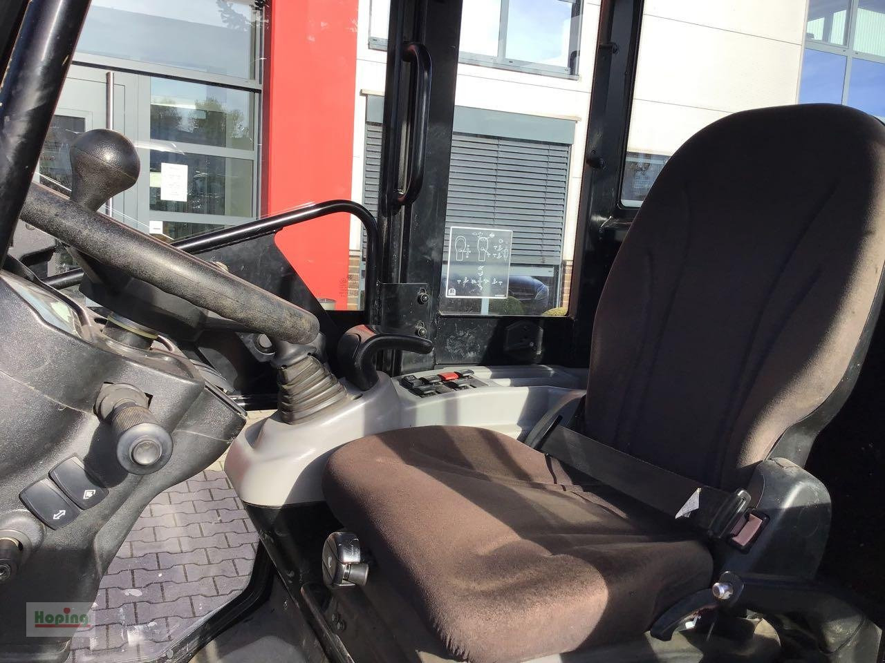 Compact loader JCB 403 PLUS: picture 8 Compact loader JCB 403 PLUS: picture 8