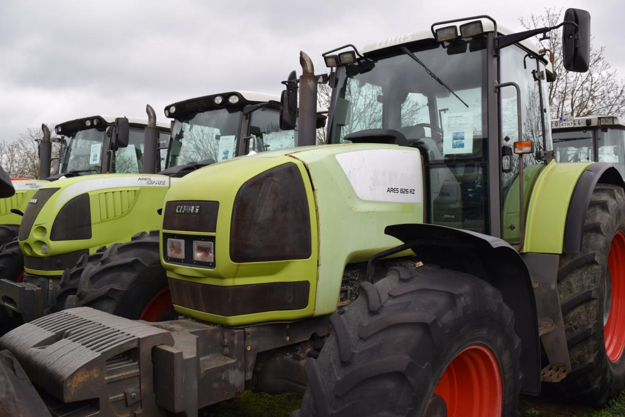 CLAAS Ares 826 RZ - Farm tractor: picture 1 CLAAS Ares 826 RZ - Farm tractor: picture 1