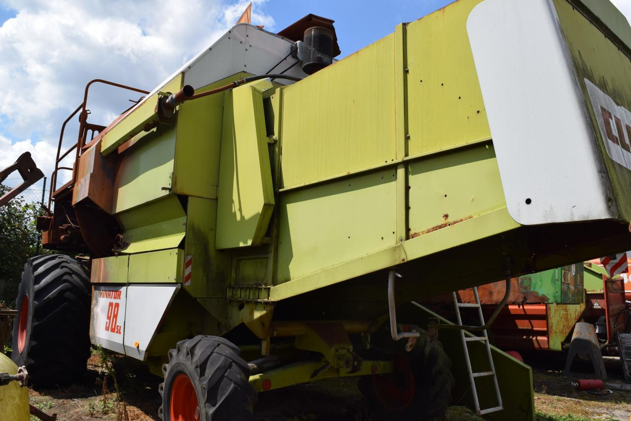 CLAAS Dominator 98 + Senator *zur Teileverwertung* - Combine harvester: picture 2 CLAAS Dominator 98 + Senator *zur Teileverwertung* - Combine harvester: picture 2