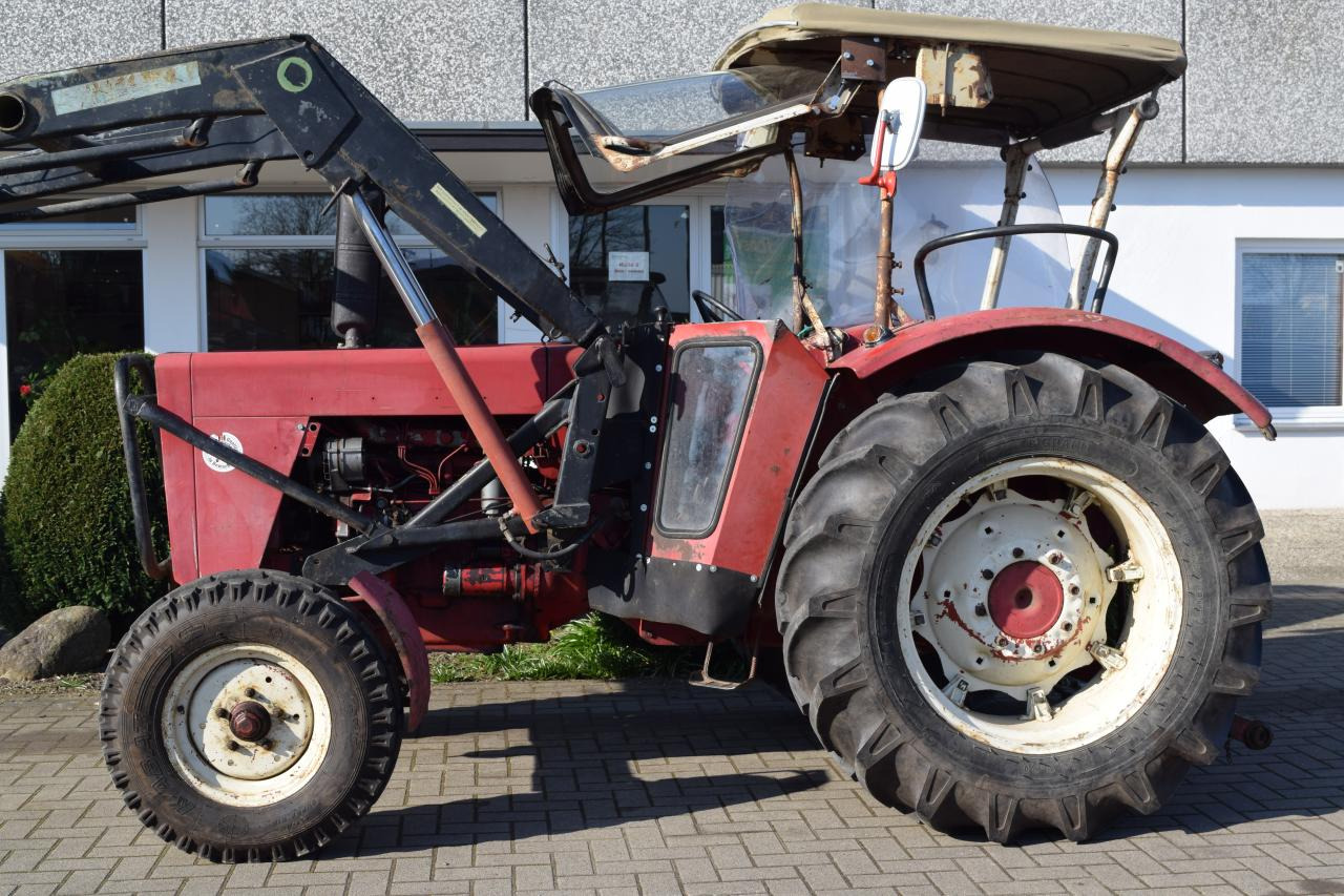 Case-IH 624 - Farm tractor: picture 3 Case-IH 624 - Farm tractor: picture 3
