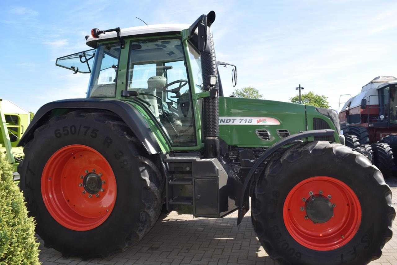 Fendt 718 Vario TMS - Farm tractor: picture 3 Fendt 718 Vario TMS - Farm tractor: picture 3