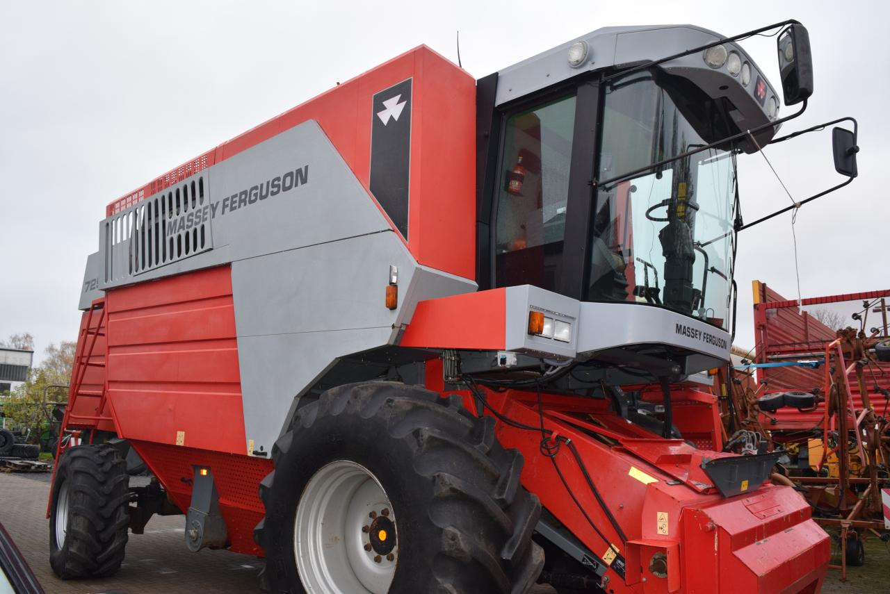 Massey Ferguson MF 7256 - Combine harvester: picture 1 Massey Ferguson MF 7256 - Combine harvester: picture 1