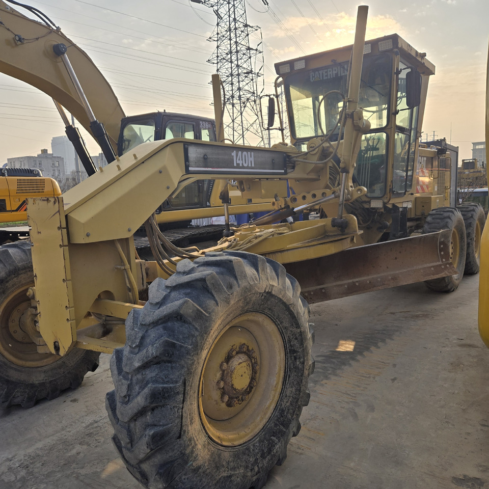 Grader CAT 140H: picture 7