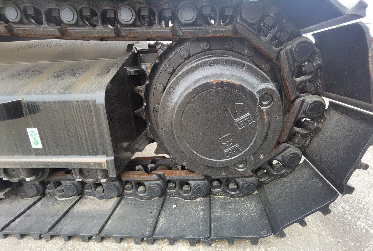 New Crawler excavator CAT 330GC: picture 9