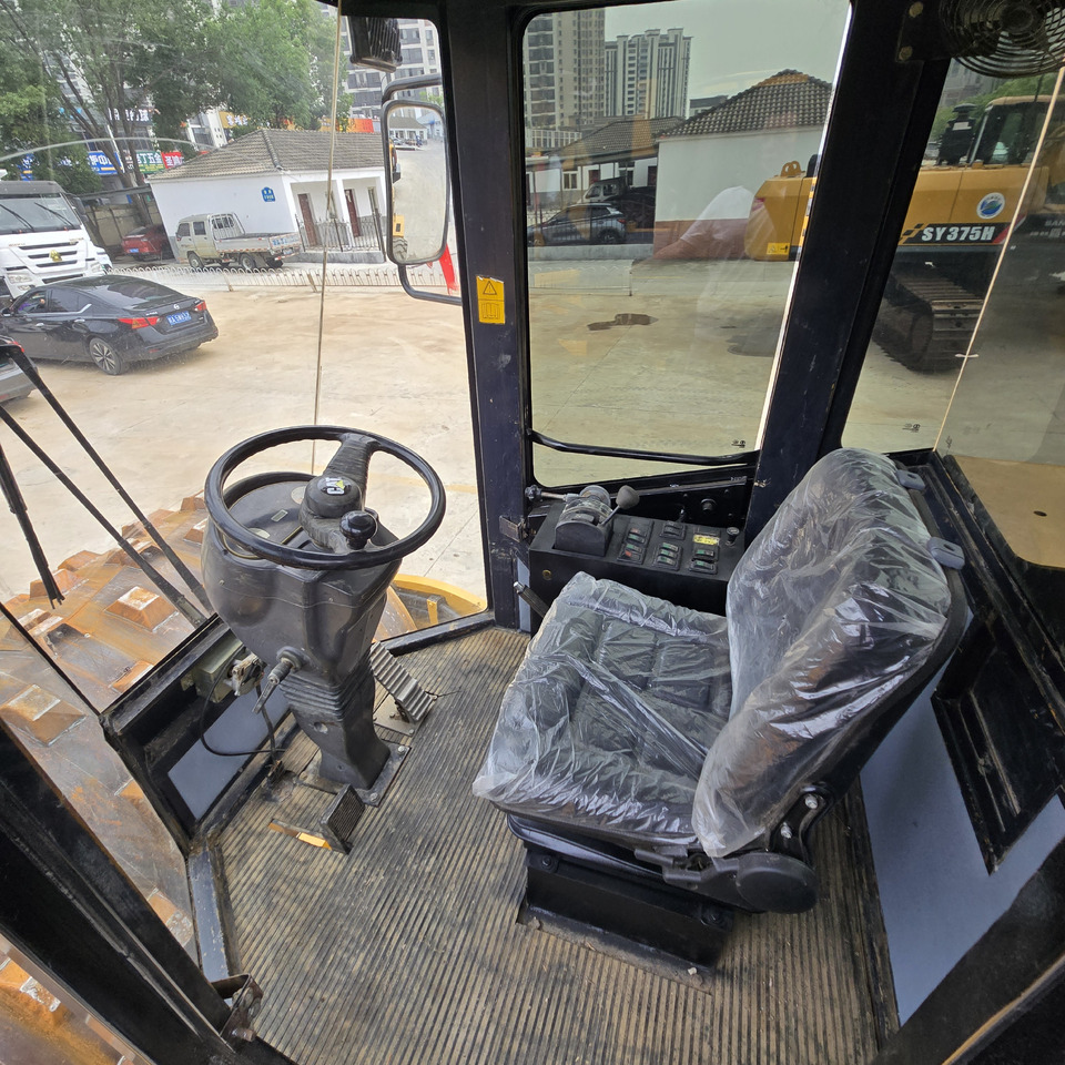 Compactor CAT CS683E: picture 9