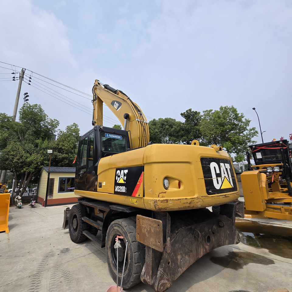 Leasing of CAT M320D2 CAT M320D2: picture 6