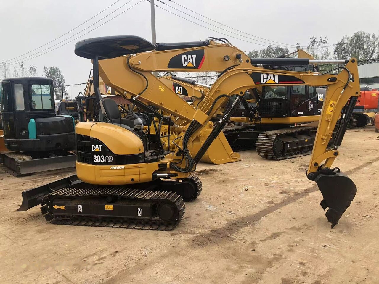 Mini excavator Caterpillar 303CR: picture 6
