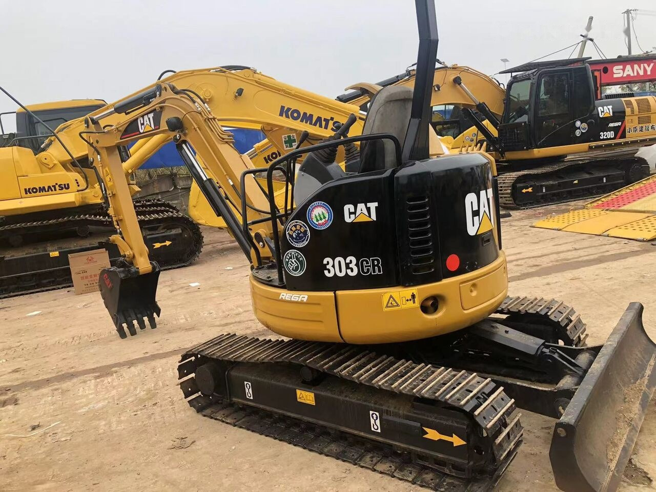 Mini excavator Caterpillar 303CR: picture 7