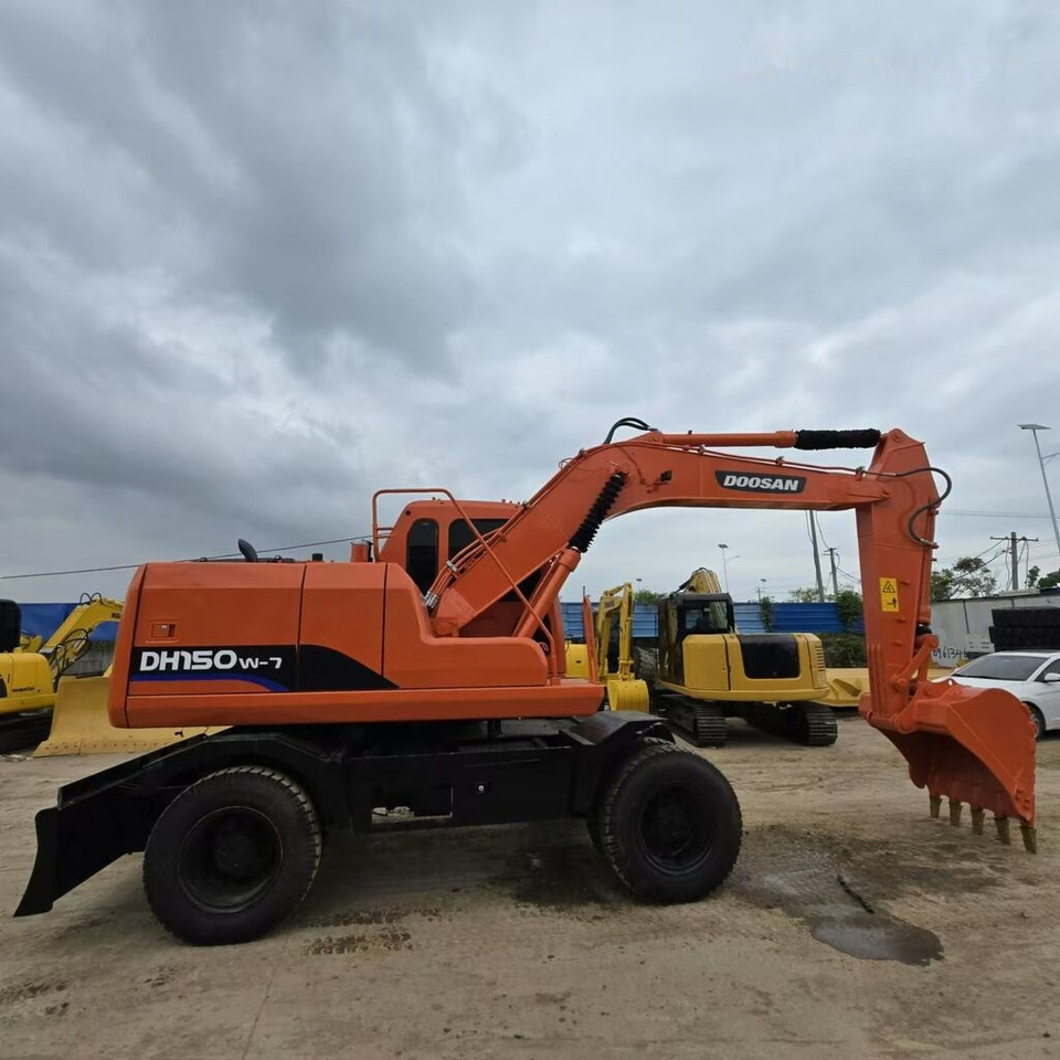 Doosan DH150W - Wheel excavator: picture 1 Doosan DH150W - Wheel excavator: picture 1