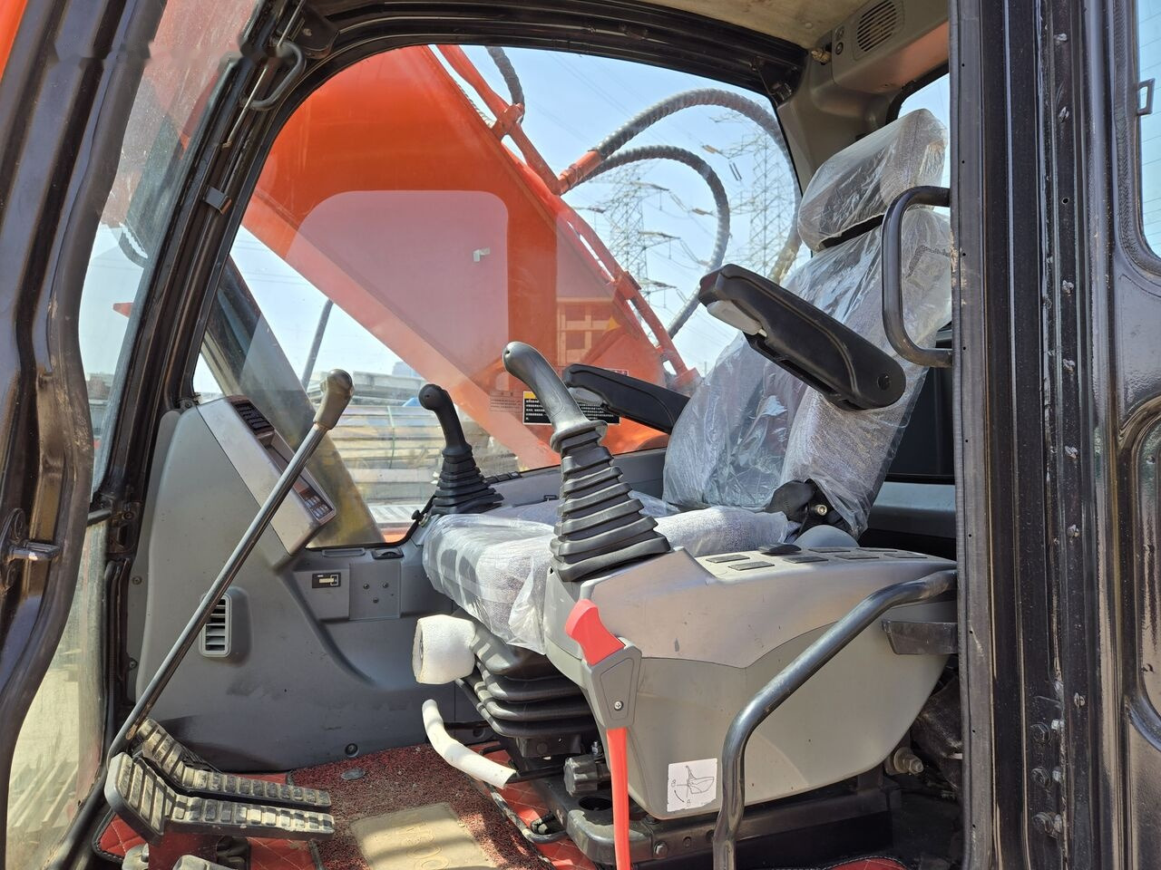 Doosan DX225 - Crawler excavator: picture 4 Doosan DX225 - Crawler excavator: picture 4